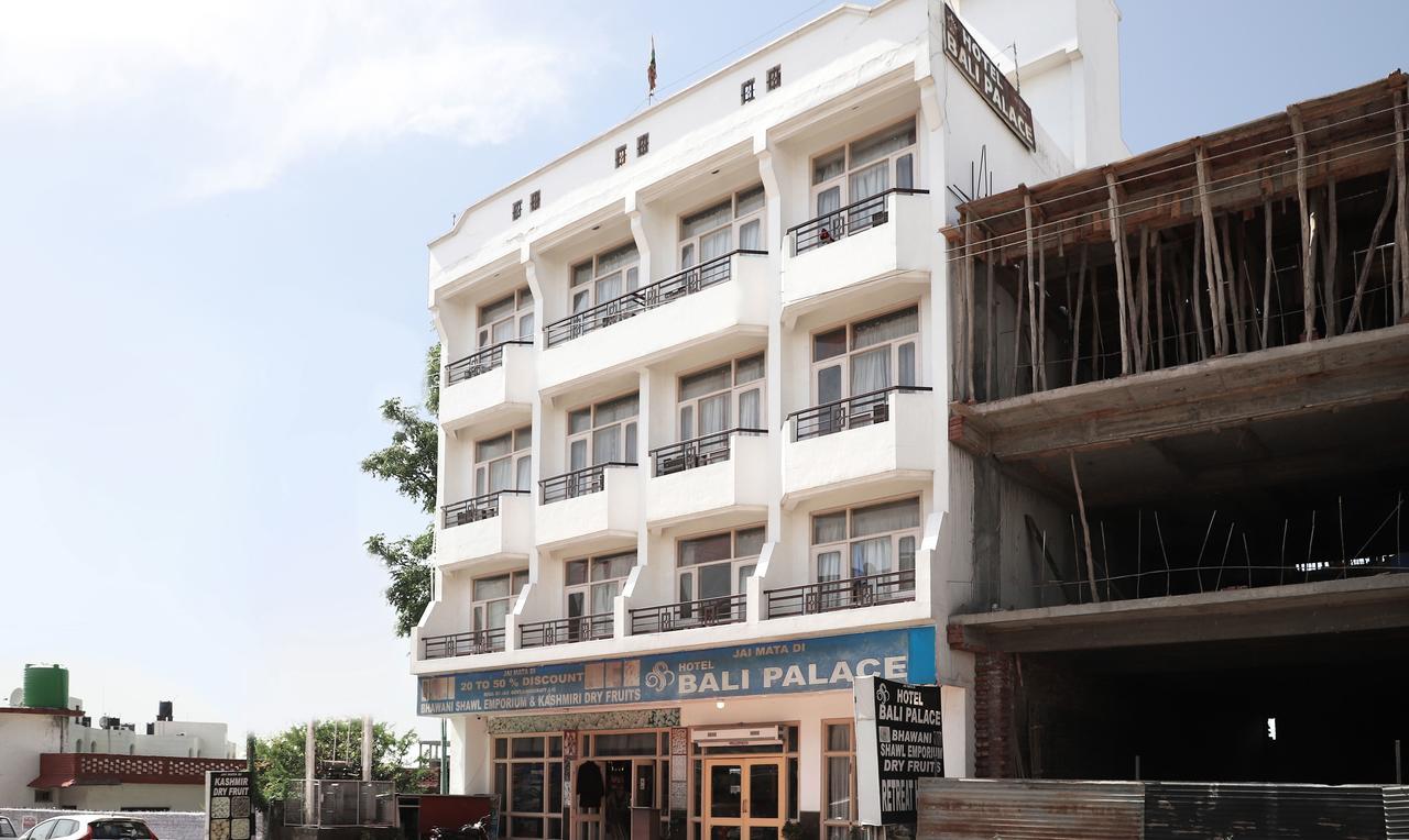 Oyo 22075 Hotel Bali Palace Katra  Esterno foto