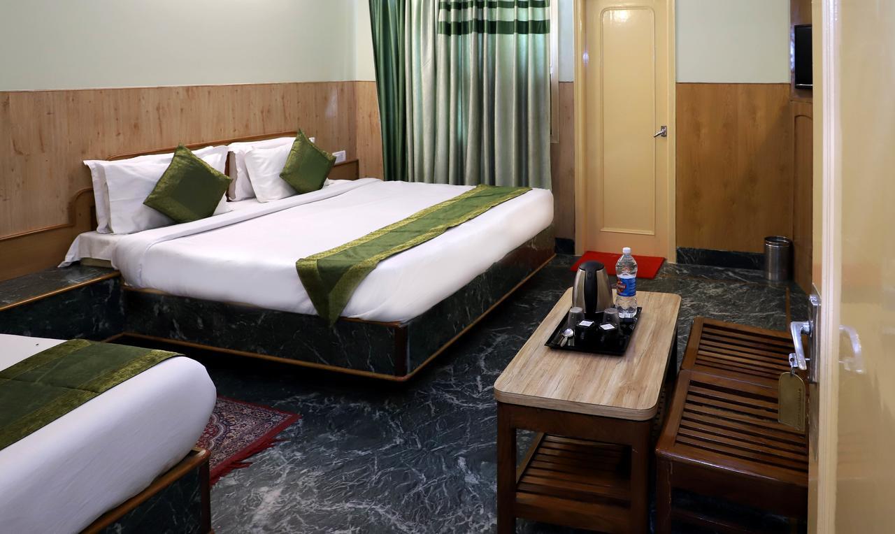 Oyo 22075 Hotel Bali Palace Katra  Esterno foto